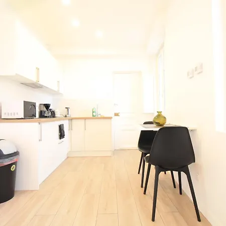 Disponible - Appartement Entier - Matelas Emma - Rer B Laplace, 5Mn Paris - 2 Pers - Parking Rue Gratuit - Tout Equipe - Rdc - 1 Arcueil Exterior photo