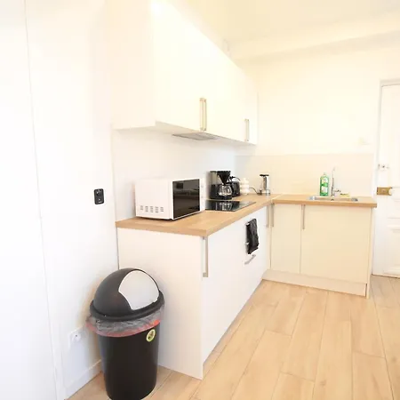 Disponible - Appartement Entier - Matelas Emma - Rer B Laplace, 5Mn Paris - 2 Pers - Parking Rue Gratuit - Tout Equipe - Rdc - 1 Arcueil Exterior photo