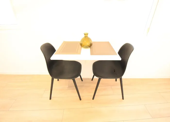 Disponible - Appartement Entier - Matelas Emma - Rer B Laplace, 5Mn Paris - 2 Pers - Parking Rue Gratuit - Tout Equipe - Rdc - 1