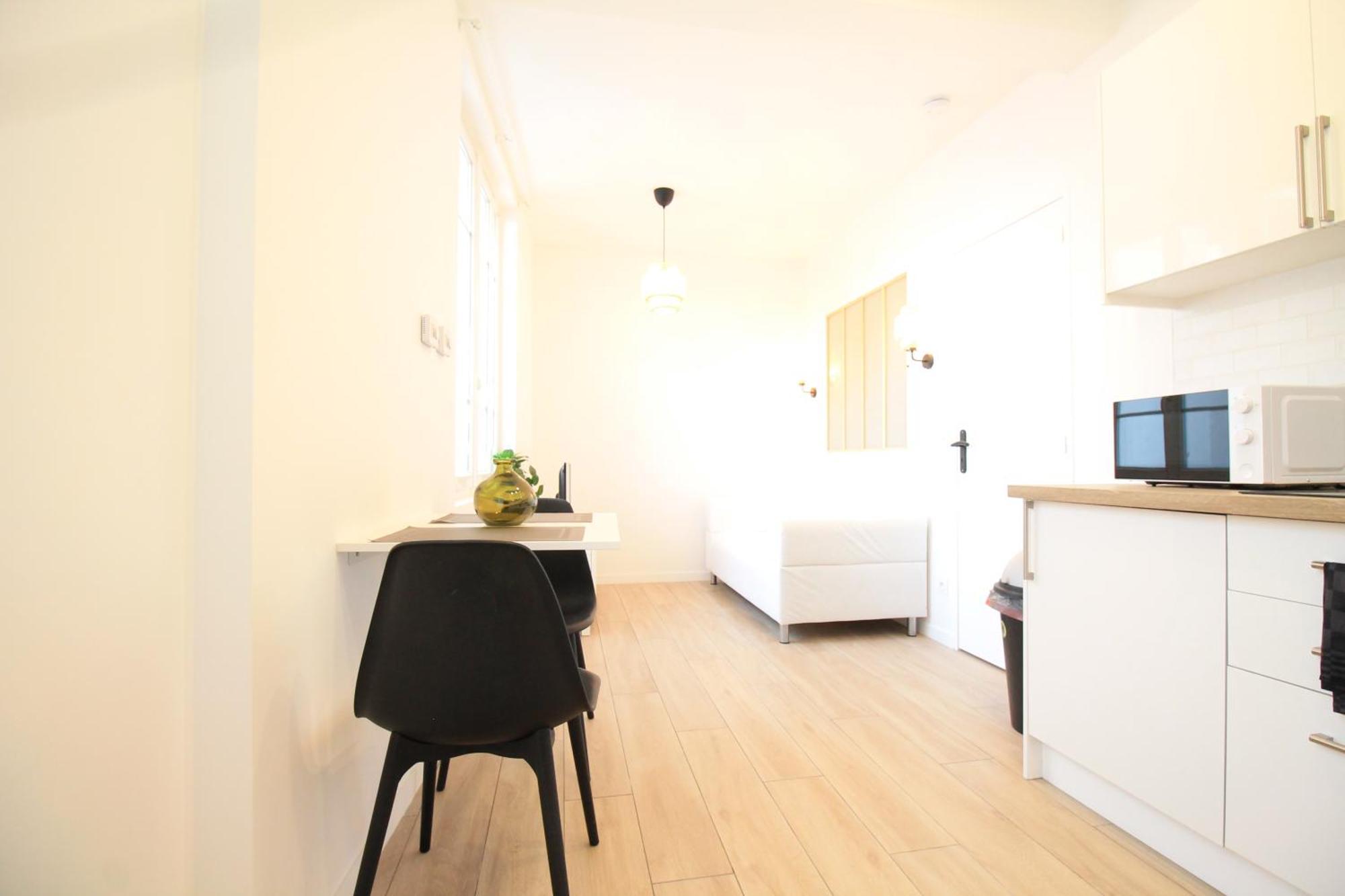 Disponible - Entier - Matelas Emma - Rer B Laplace, 5mn Paris - 2 Pers - Parking Rue Gratuit - Equipe - Rdc - 1 Apartment Arcueil